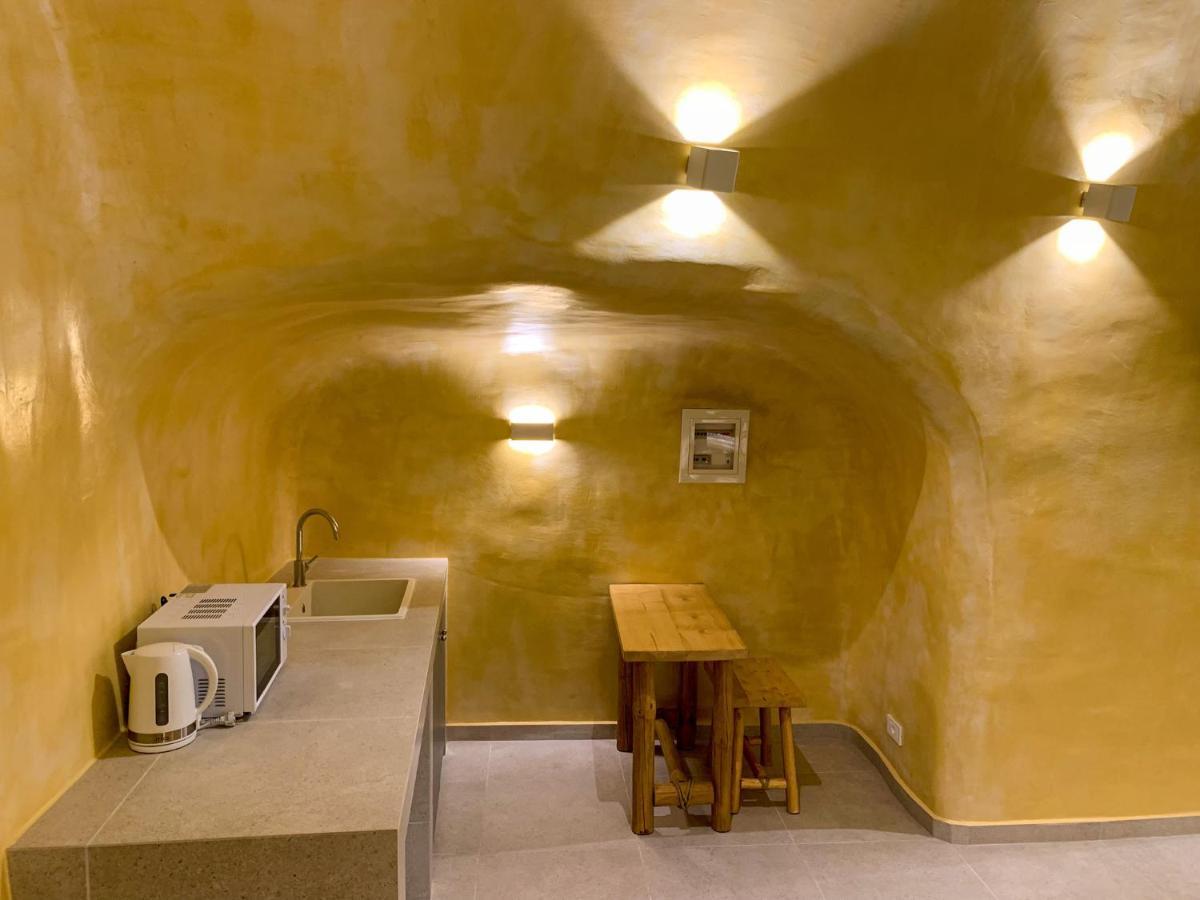 M Residence Santorini Conelia Cave Fira  Exteriör bild